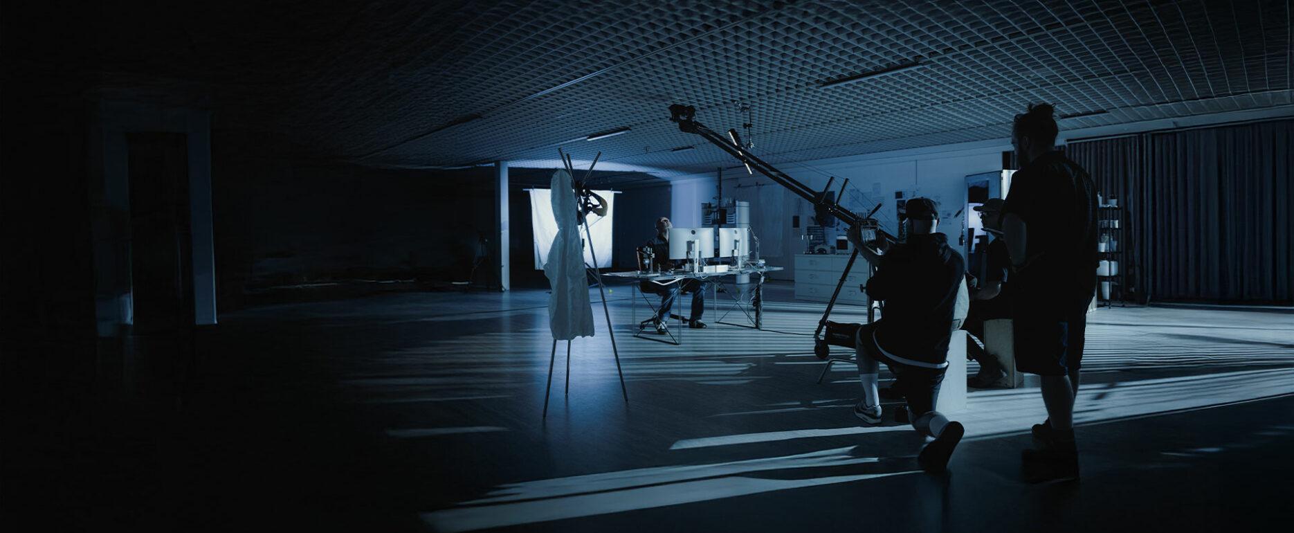 Coulisses d'un tournage avec Robin Welschinger et son équipe, installation lumière